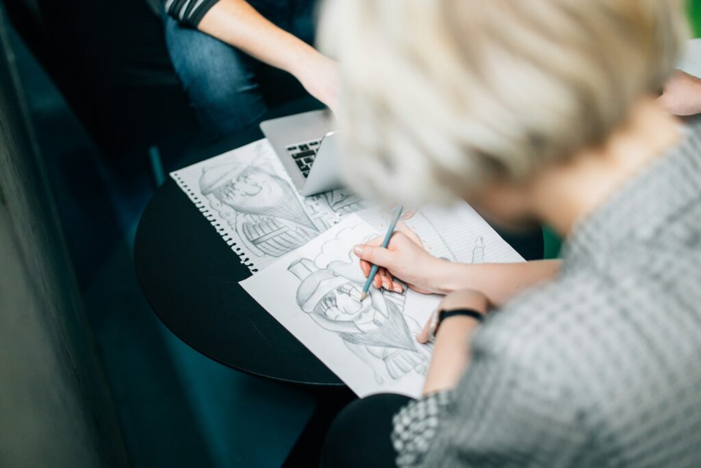 Drawing photo - Photo by Štefan Štefančík on Unsplash